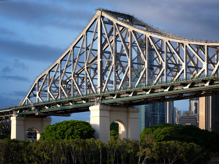 Story Bridge Study